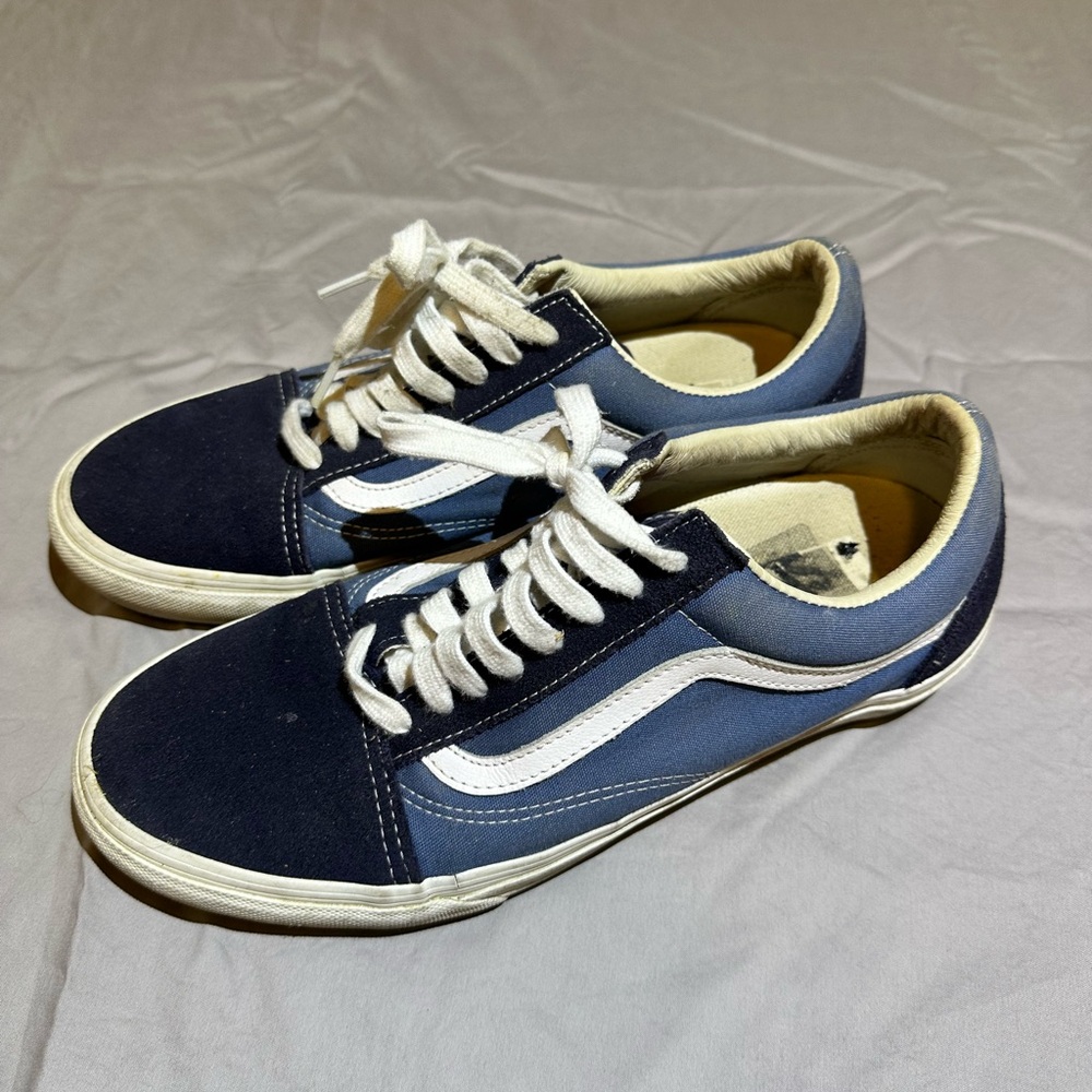 Vans Men's Blue and White Sneakers